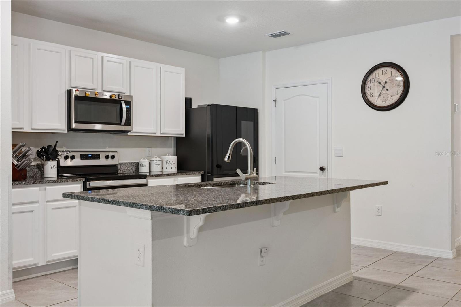 Image 16 of 50 For 1048 Brooklet Drive