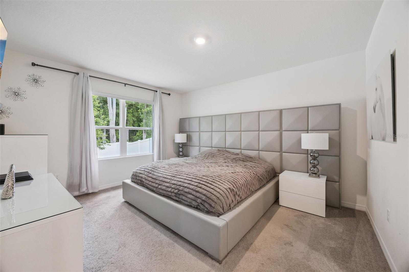 Image 18 of 50 For 1048 Brooklet Drive