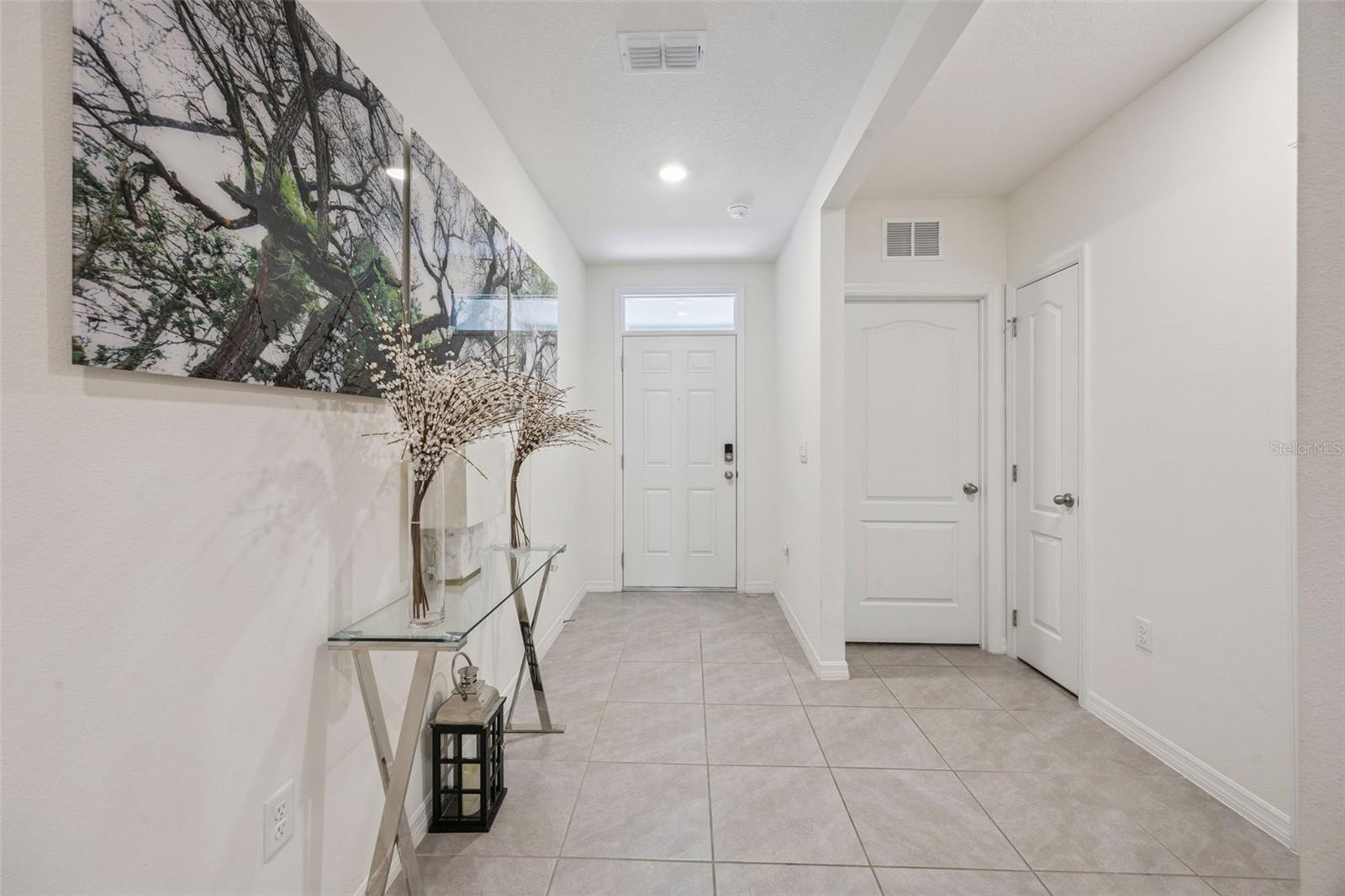 Image 4 of 50 For 1048 Brooklet Drive