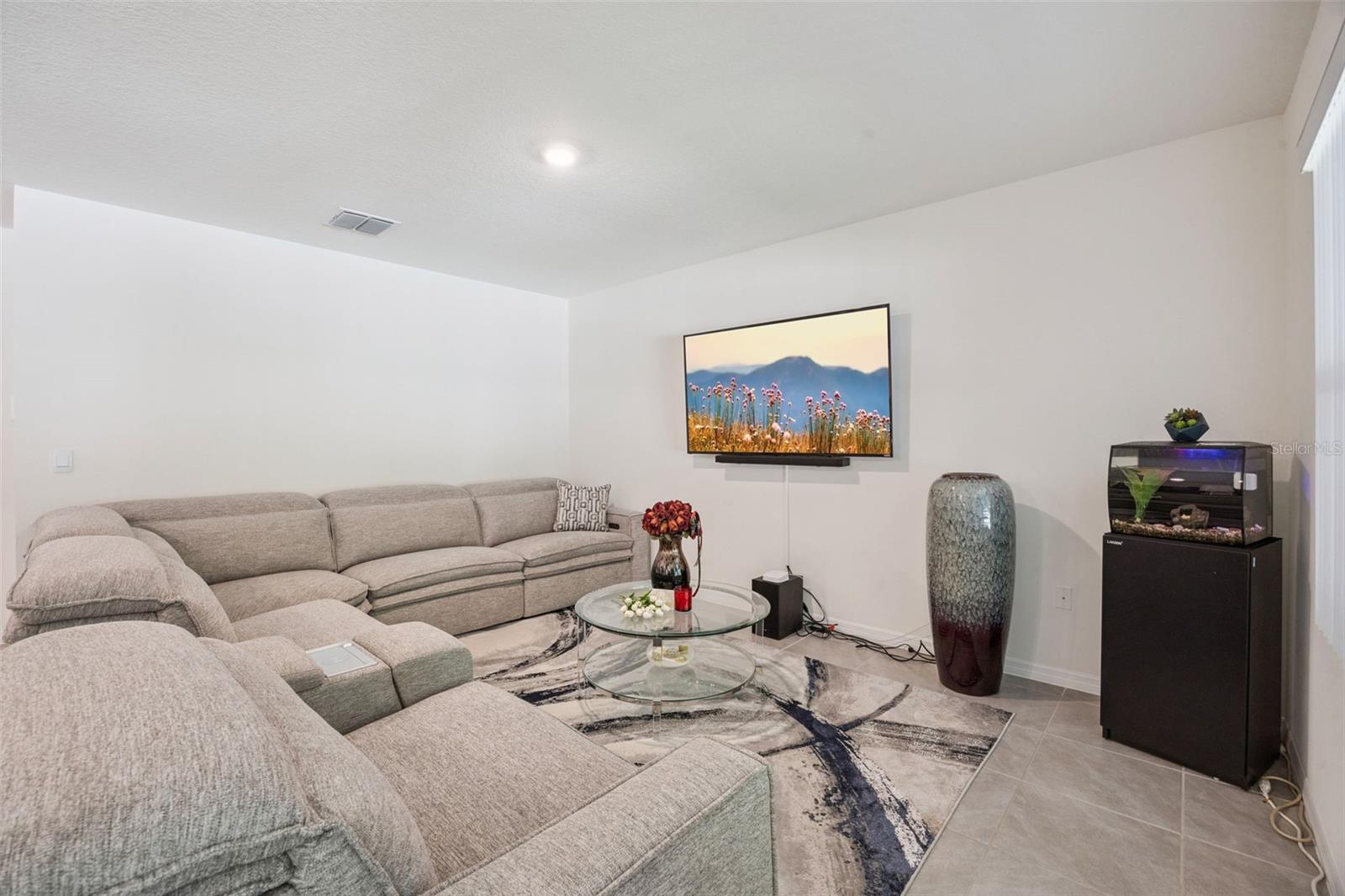 Image 7 of 50 For 1048 Brooklet Drive