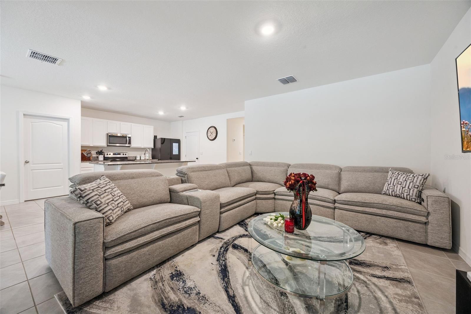 Image 8 of 50 For 1048 Brooklet Drive