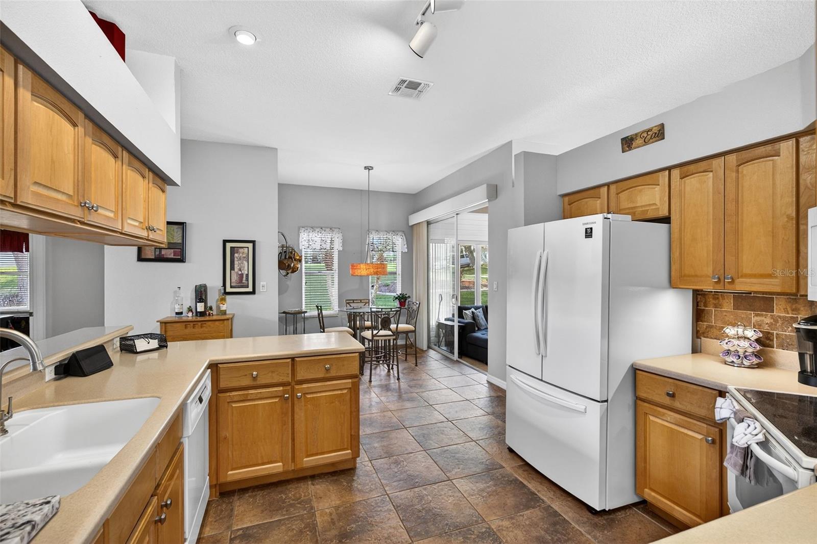 Image 13 of 50 For 5036 Sawgrass Lake Circle