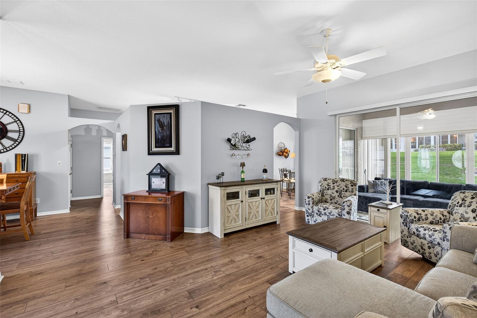 Image 4 of 50 For 5036 Sawgrass Lake Circle