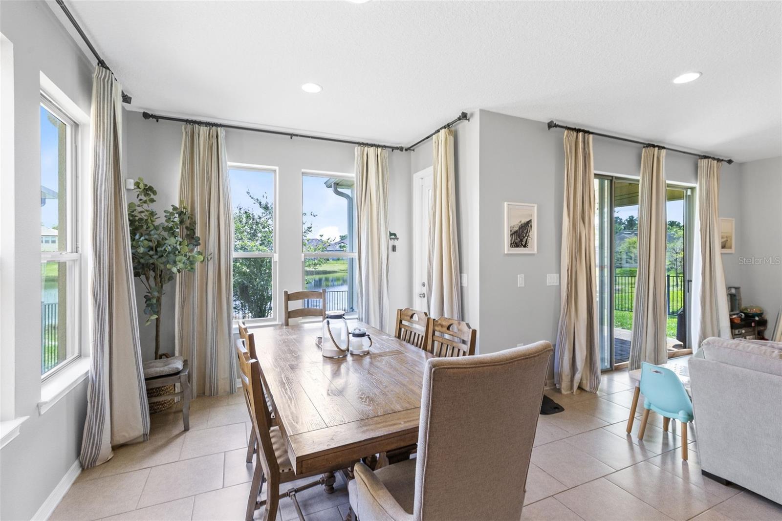 Image 10 of 28 For 1213 Fountain Coin Loop