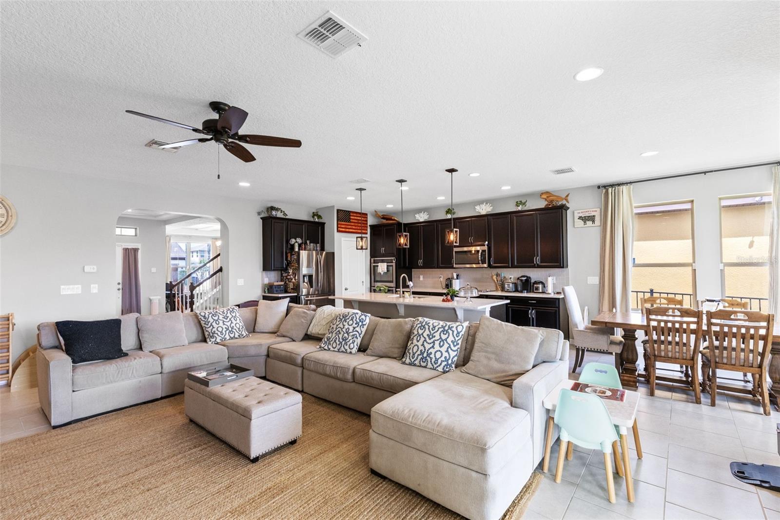 Image 13 of 28 For 1213 Fountain Coin Loop