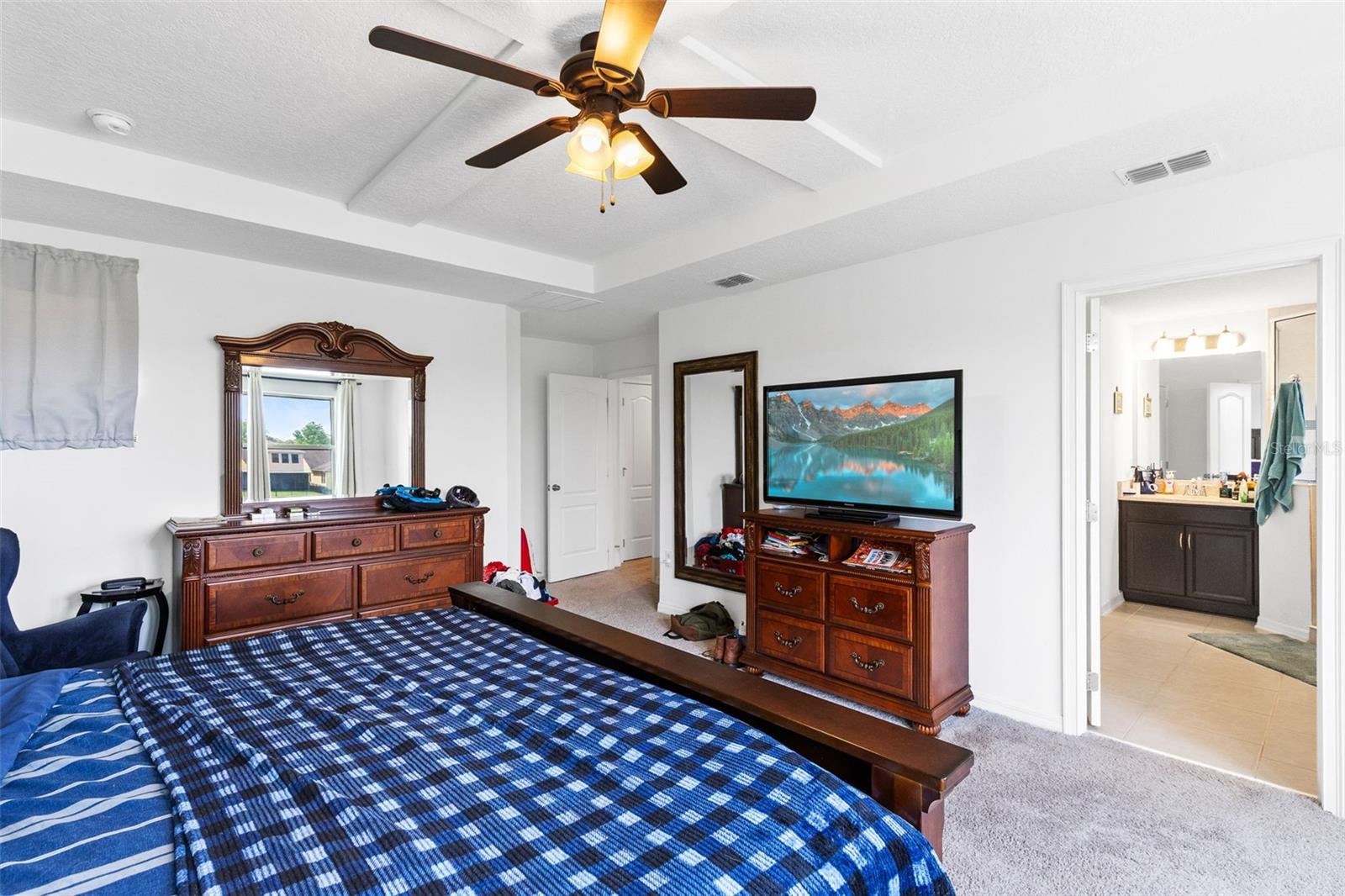 Image 15 of 28 For 1213 Fountain Coin Loop