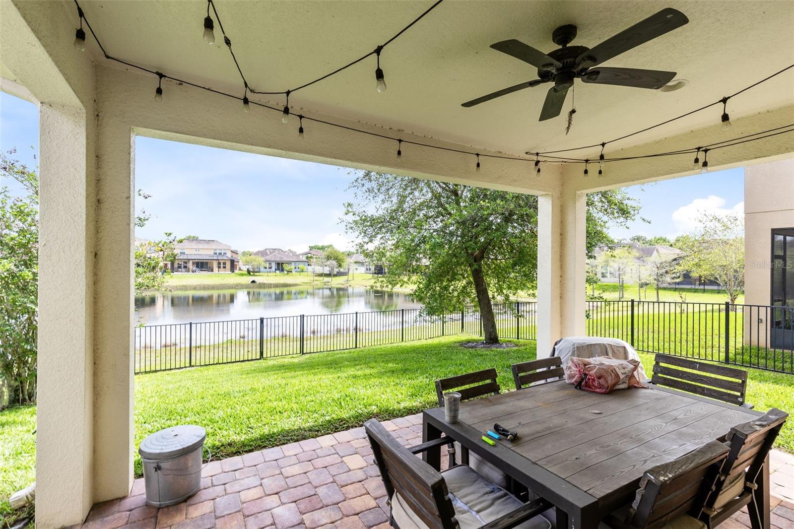 Image 24 of 28 For 1213 Fountain Coin Loop