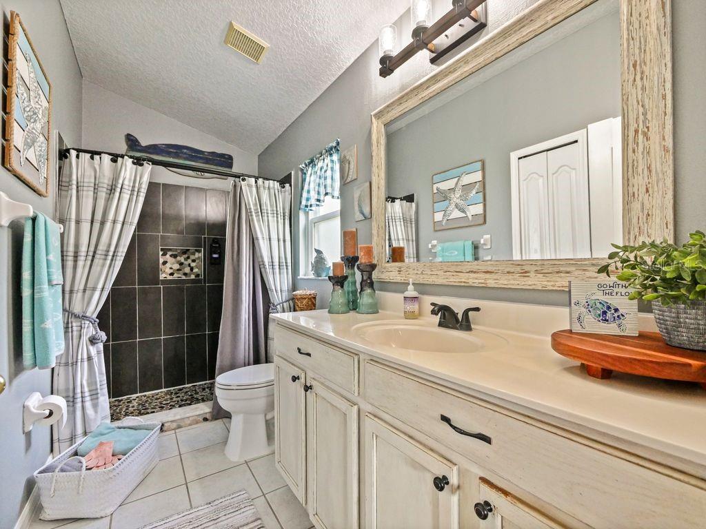 Image 16 of 30 For 14854 Huntley Drive