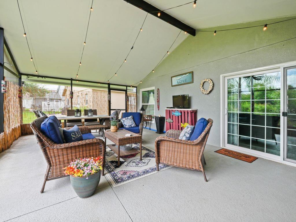 Image 21 of 30 For 14854 Huntley Drive