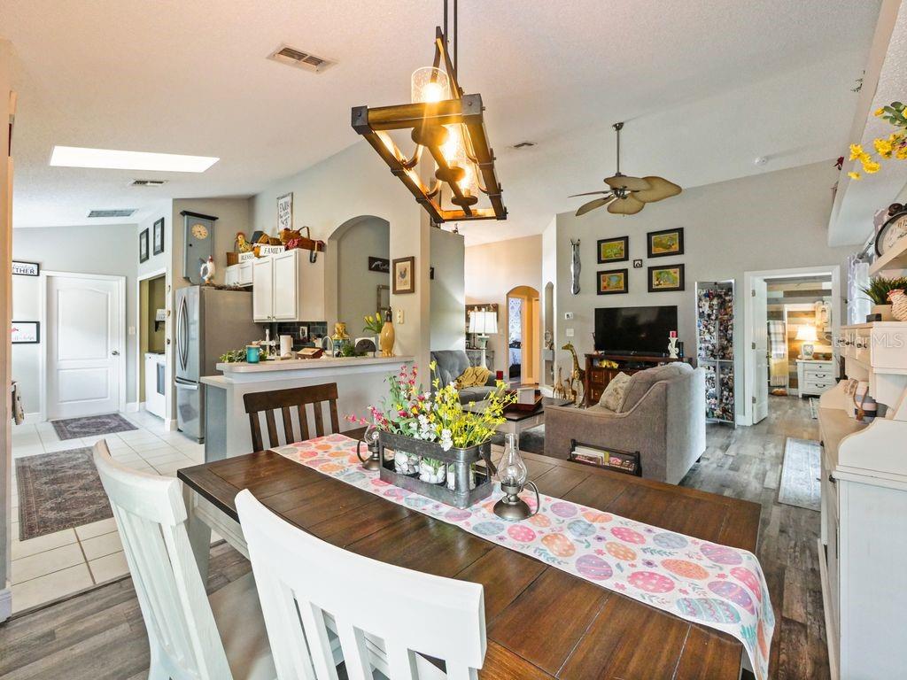 Image 7 of 30 For 14854 Huntley Drive