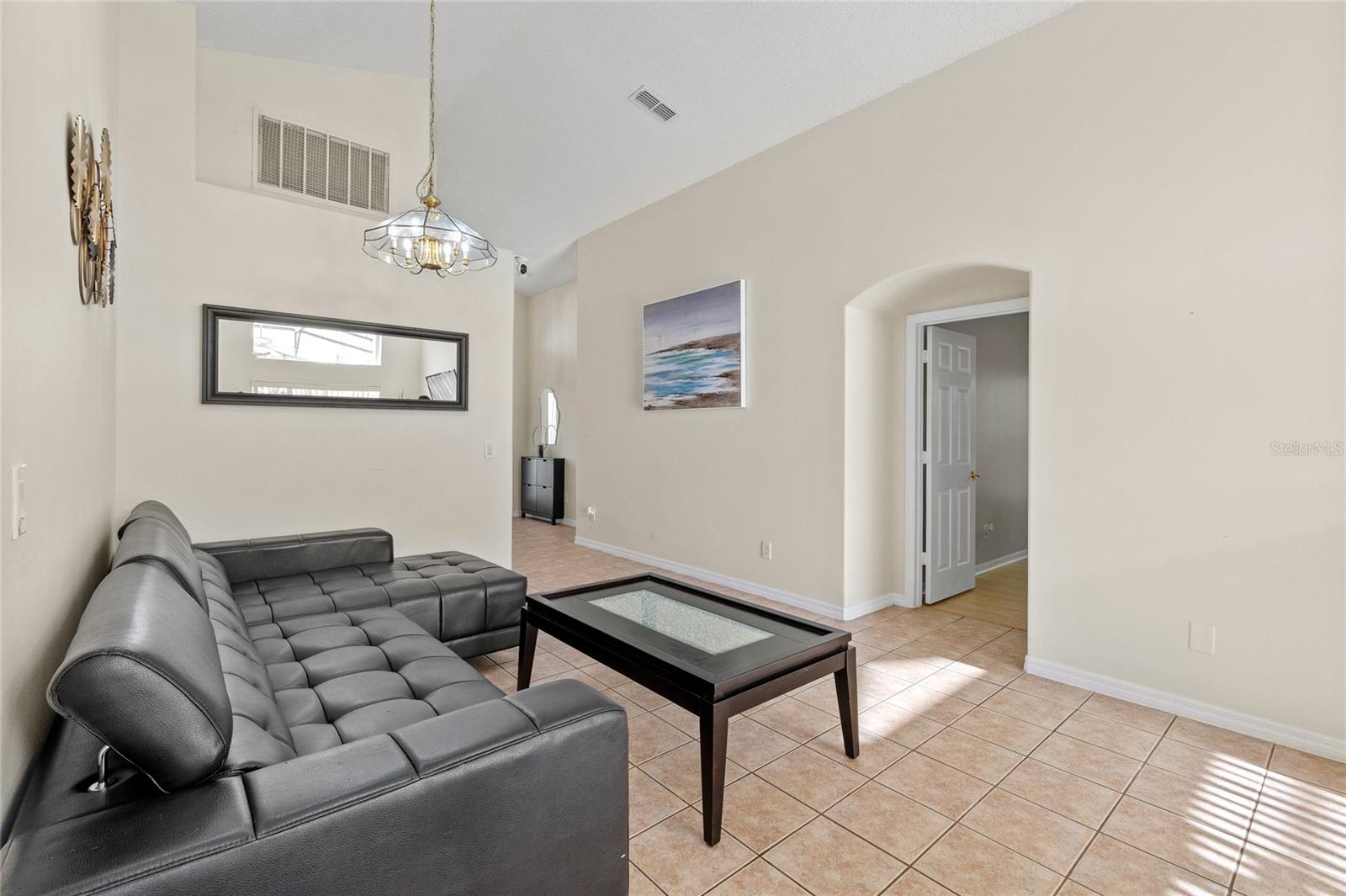 Image 10 of 51 For 165 Seneca Point Trail