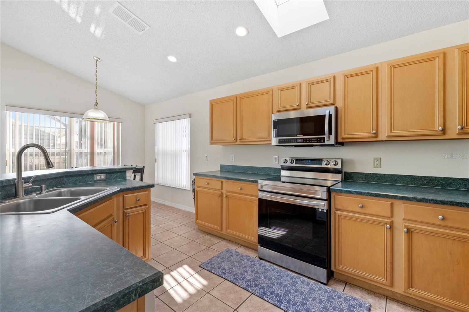 Image 13 of 51 For 165 Seneca Point Trail