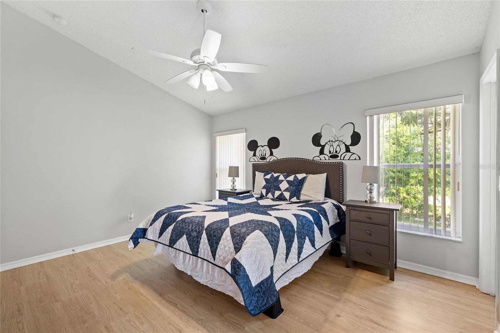 Image 17 of 51 For 165 Seneca Point Trail