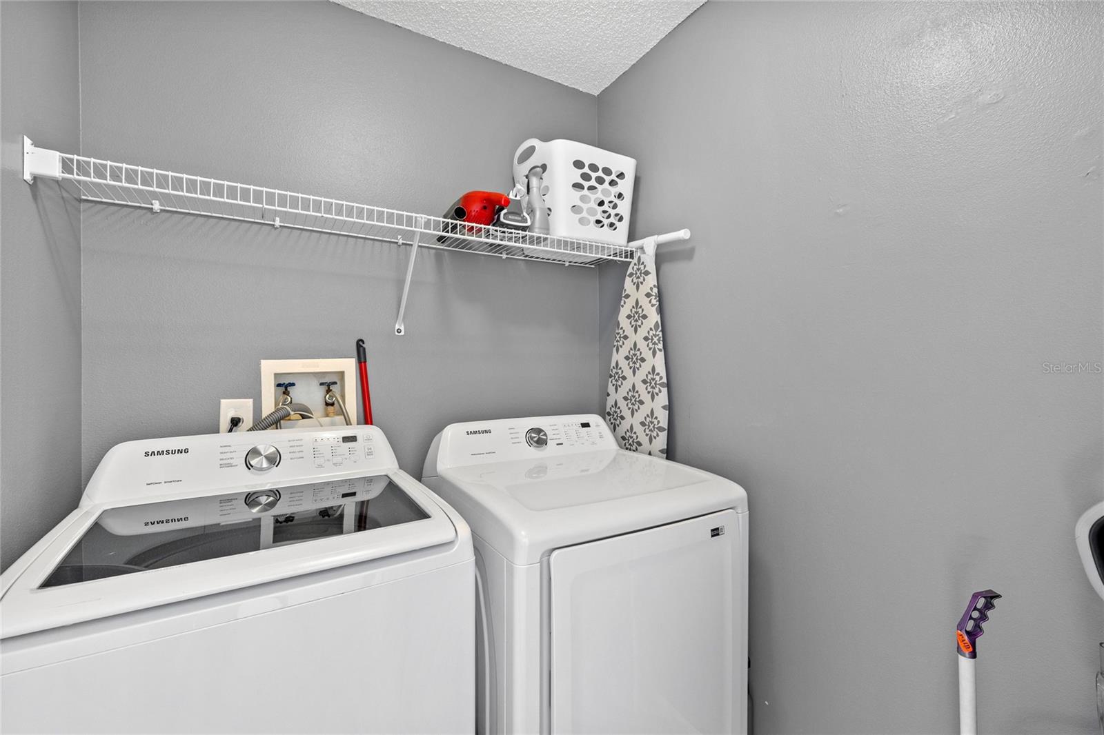 Image 28 of 51 For 165 Seneca Point Trail