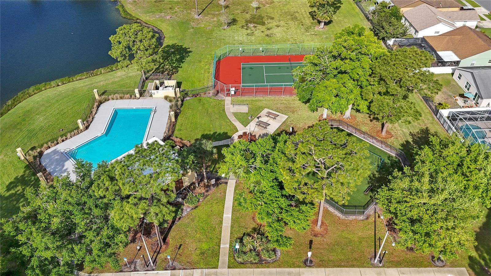 Image 39 of 51 For 165 Seneca Point Trail