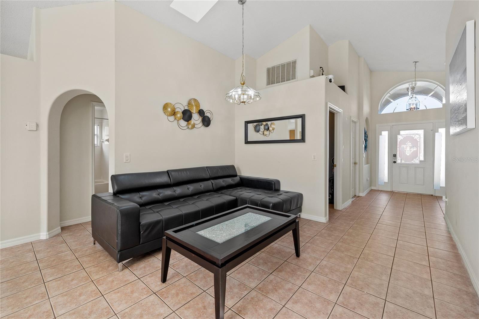 Image 8 of 51 For 165 Seneca Point Trail