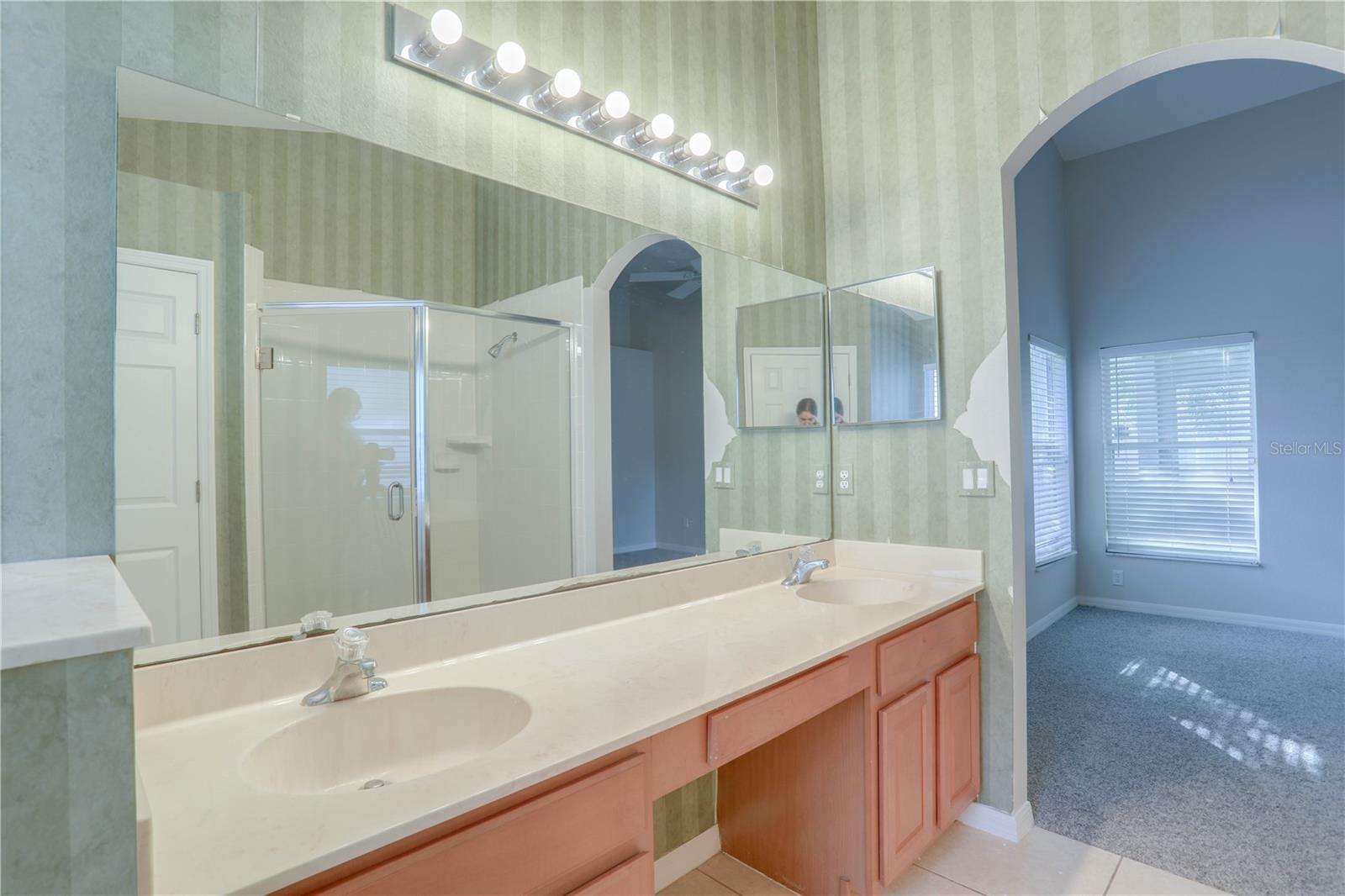 Image 30 of 48 For 9983 Brodbeck Boulevard