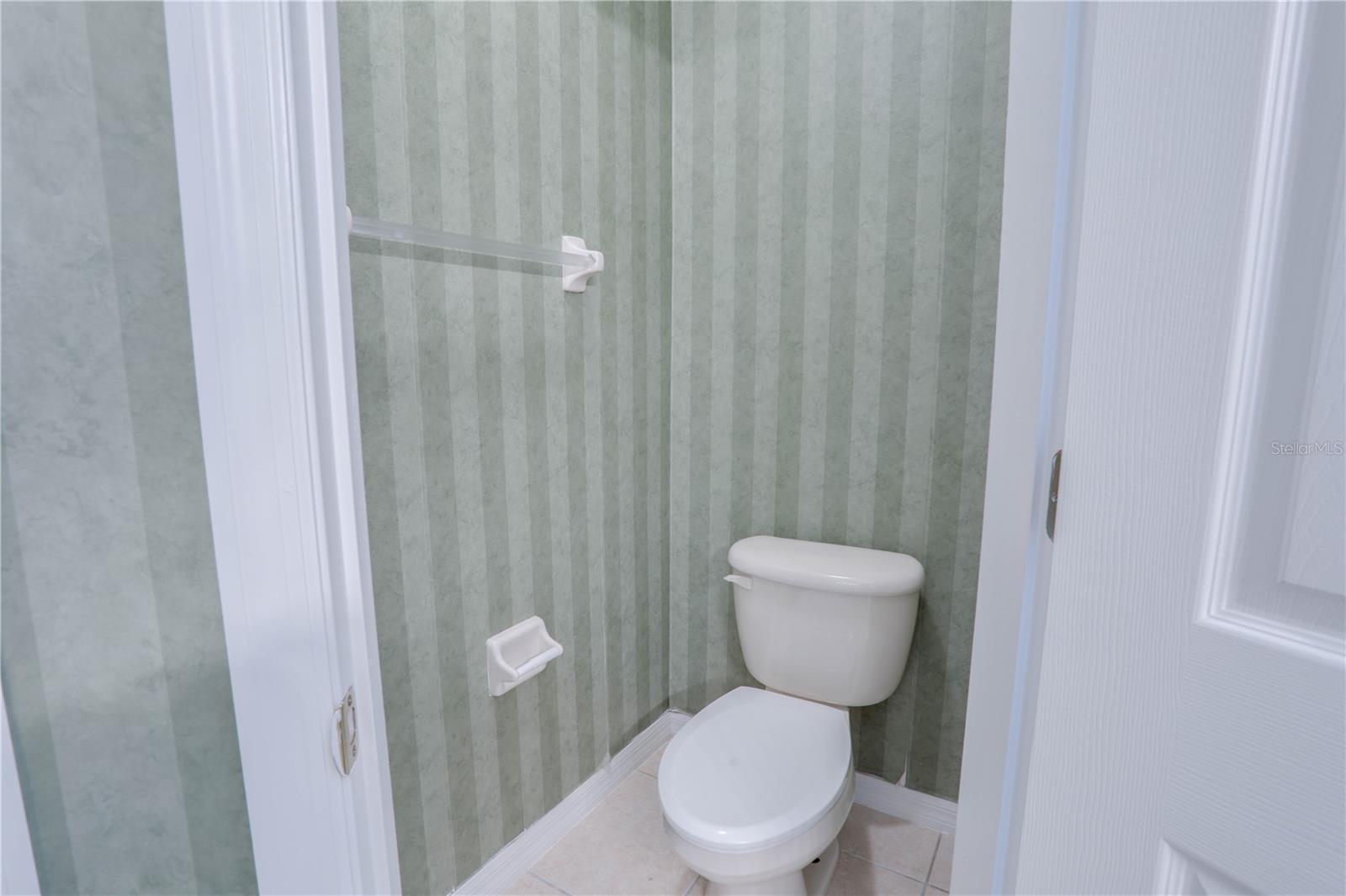 Image 32 of 48 For 9983 Brodbeck Boulevard