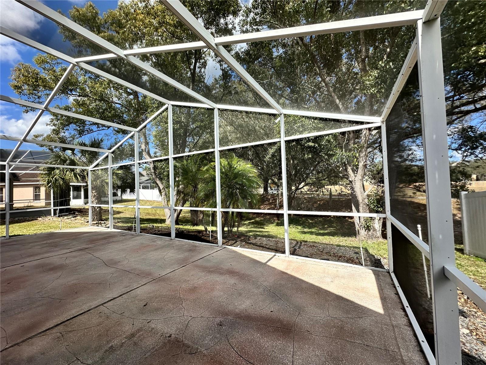 Image 13 of 32 For 10903 Rushwood Way