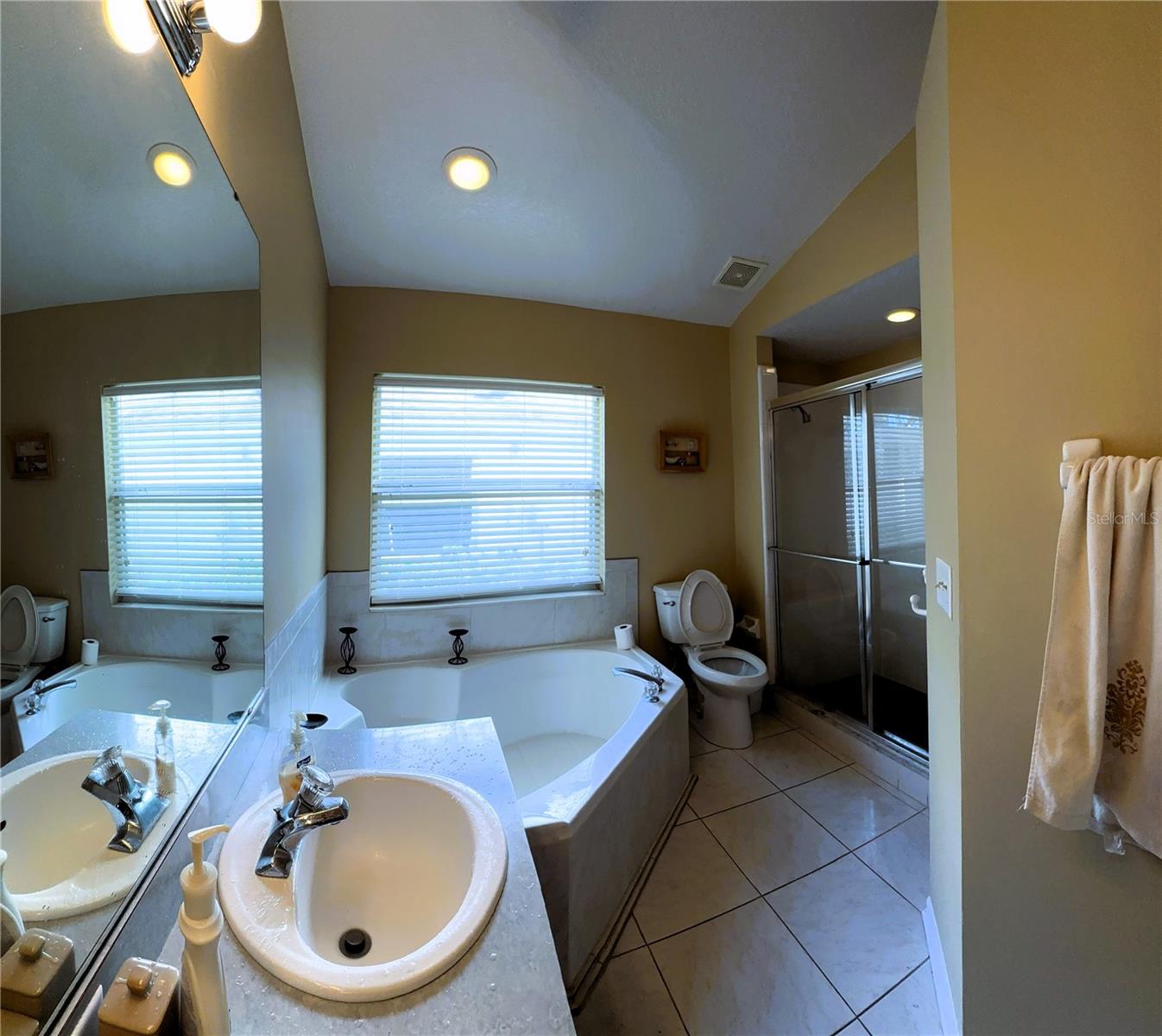 Image 8 of 32 For 10903 Rushwood Way