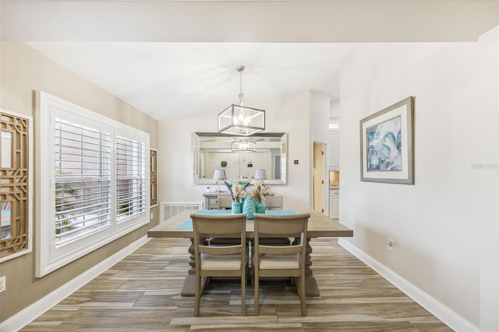 Image 8 of 55 For 18843 Sabal Street