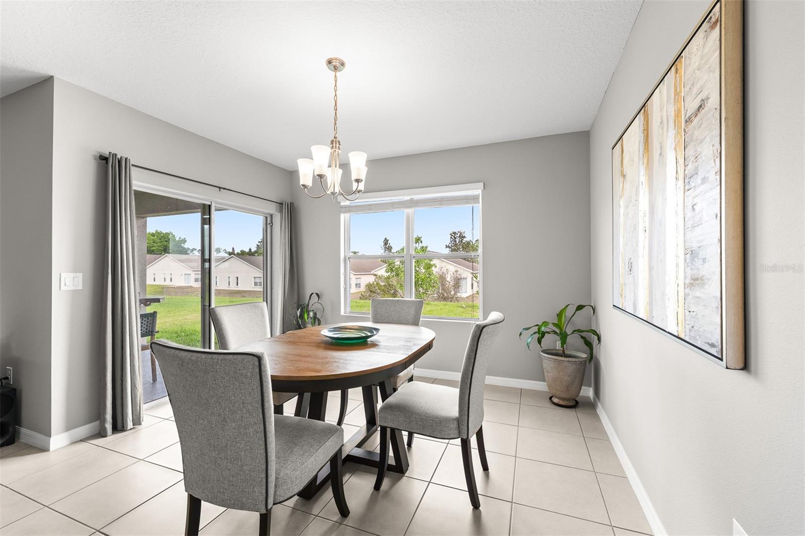 Image 13 of 37 For 412 Aberdeen Dr Drive