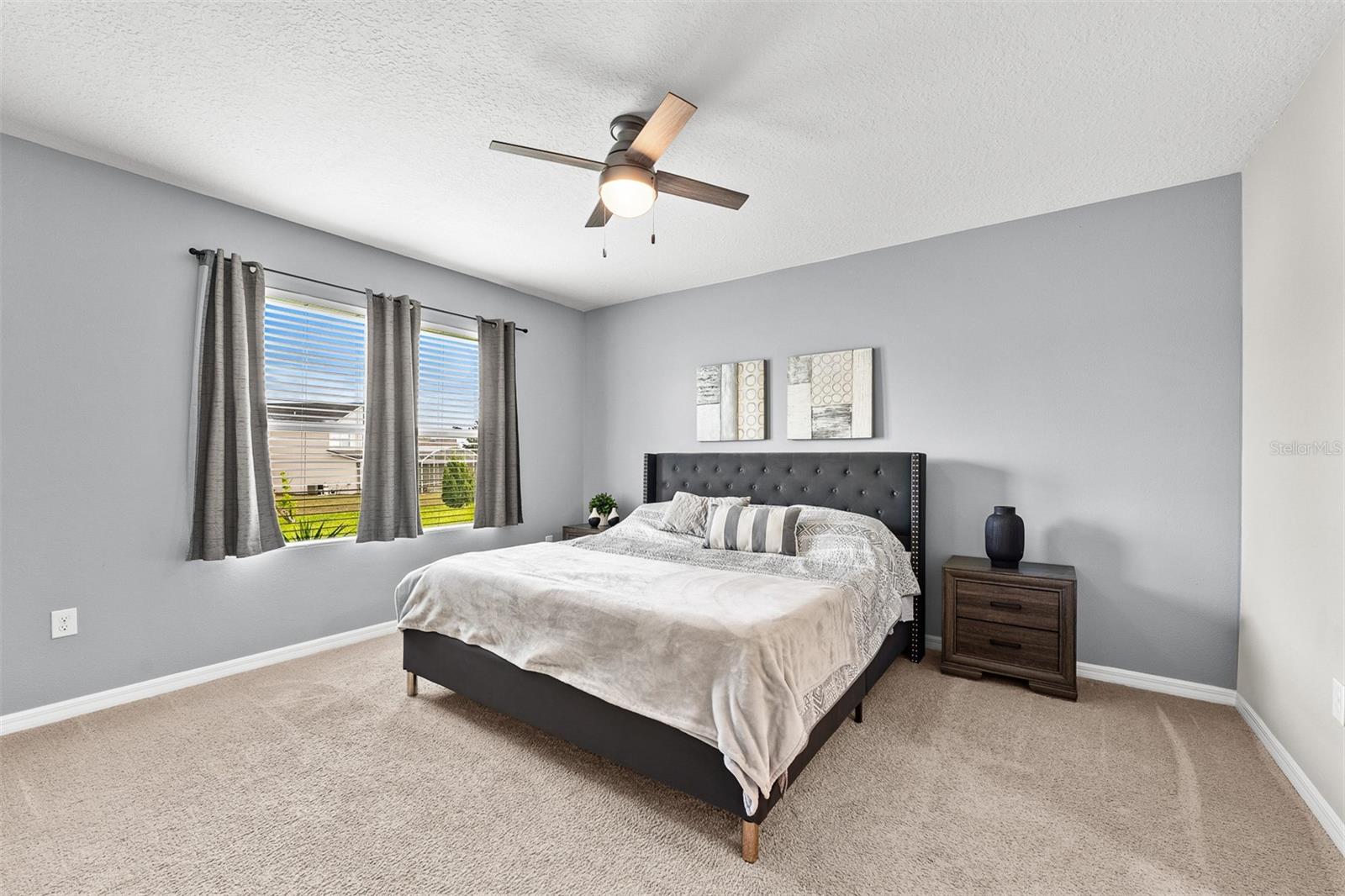 Image 16 of 37 For 412 Aberdeen Dr Drive