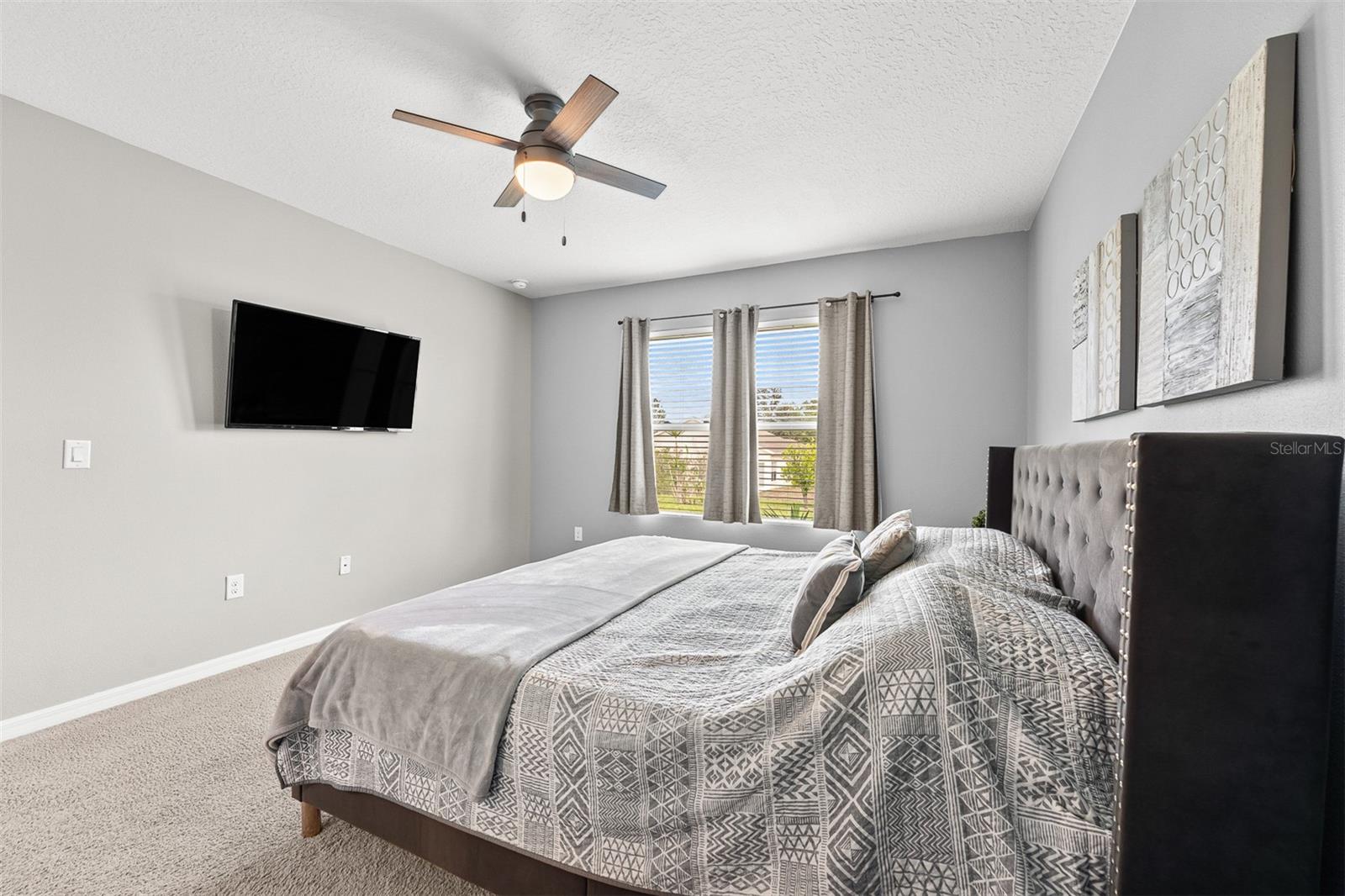 Image 19 of 37 For 412 Aberdeen Dr Drive