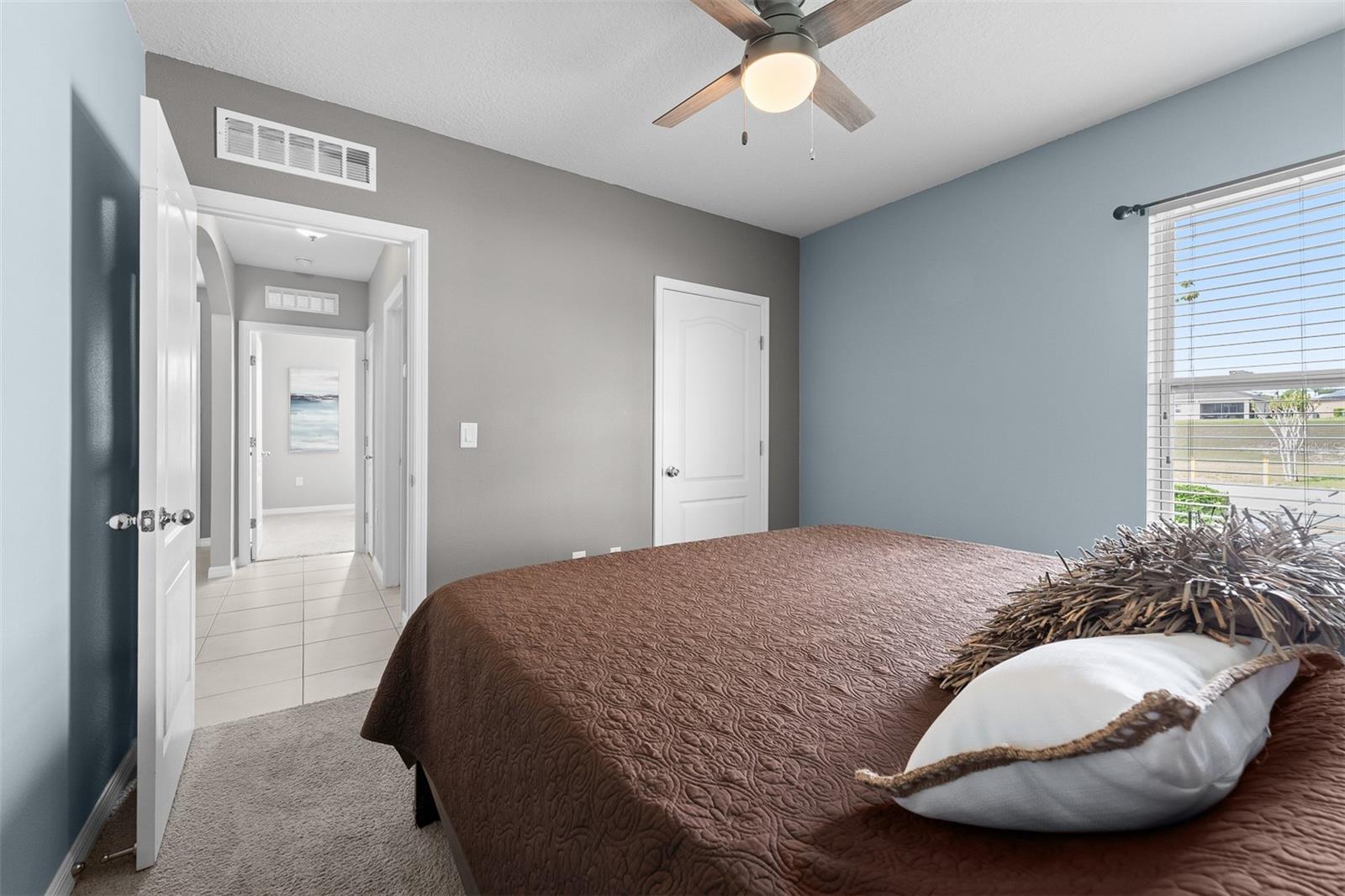 Image 24 of 37 For 412 Aberdeen Dr Drive