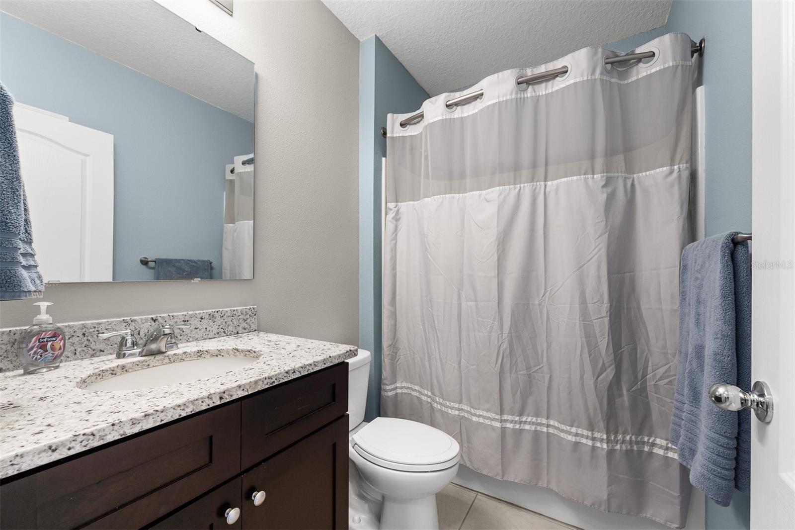 Image 25 of 37 For 412 Aberdeen Dr Drive