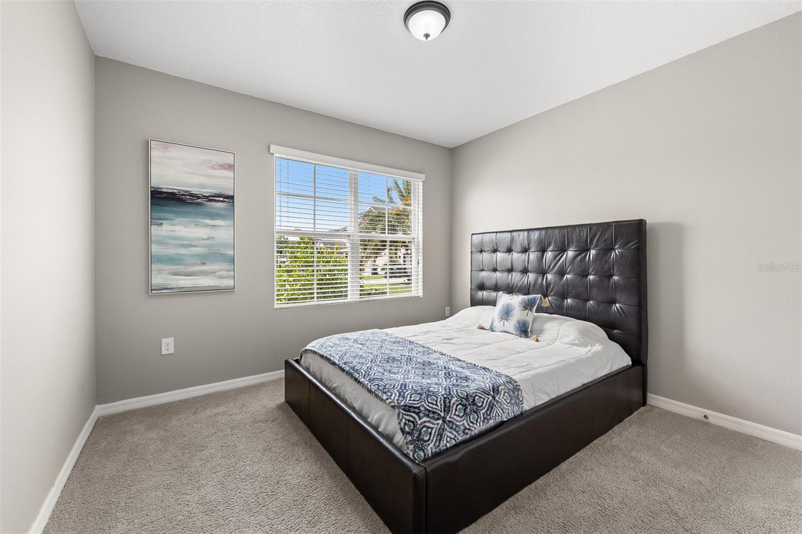 Image 26 of 37 For 412 Aberdeen Dr Drive