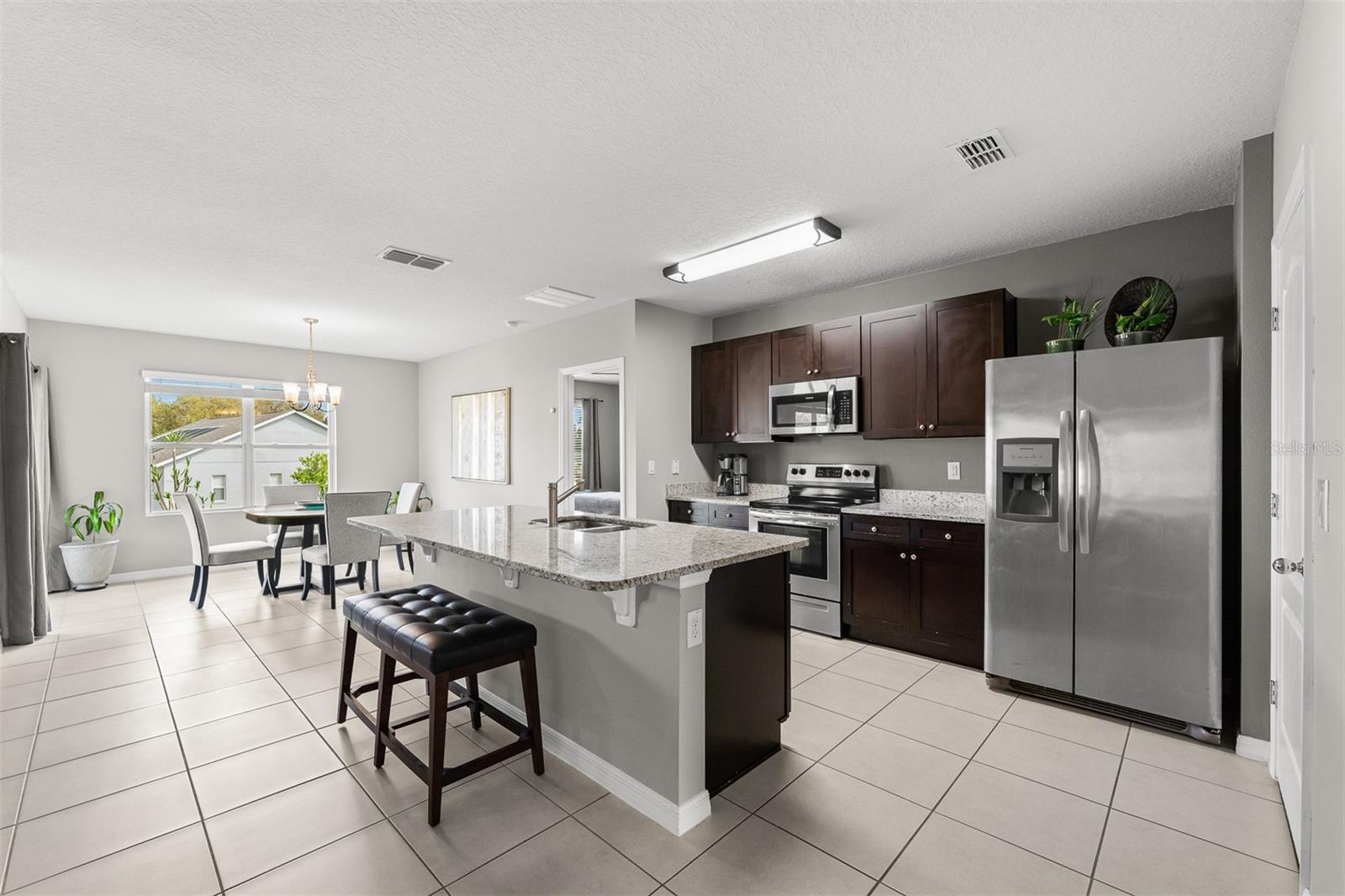 Image 4 of 37 For 412 Aberdeen Dr Drive