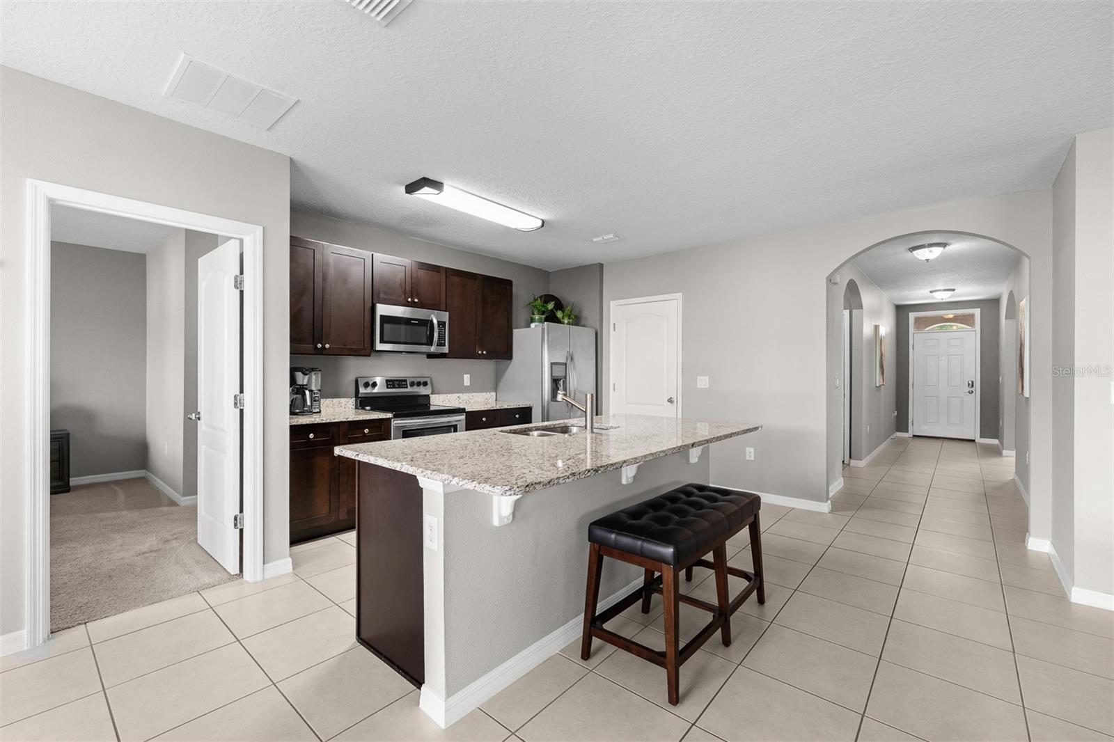 Image 7 of 37 For 412 Aberdeen Dr Drive