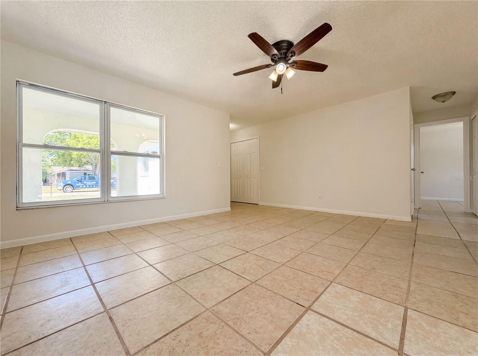 Image 8 of 22 For 909 Winchester Court