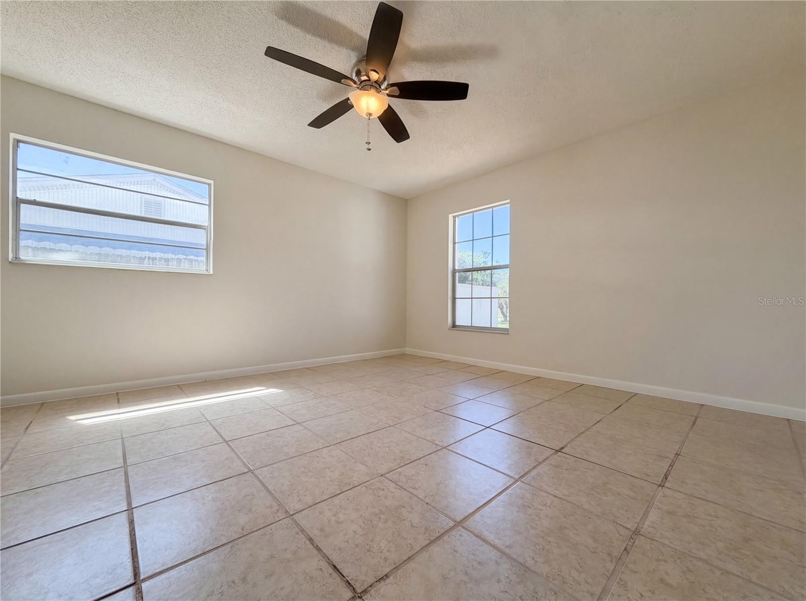 Image 9 of 22 For 909 Winchester Court