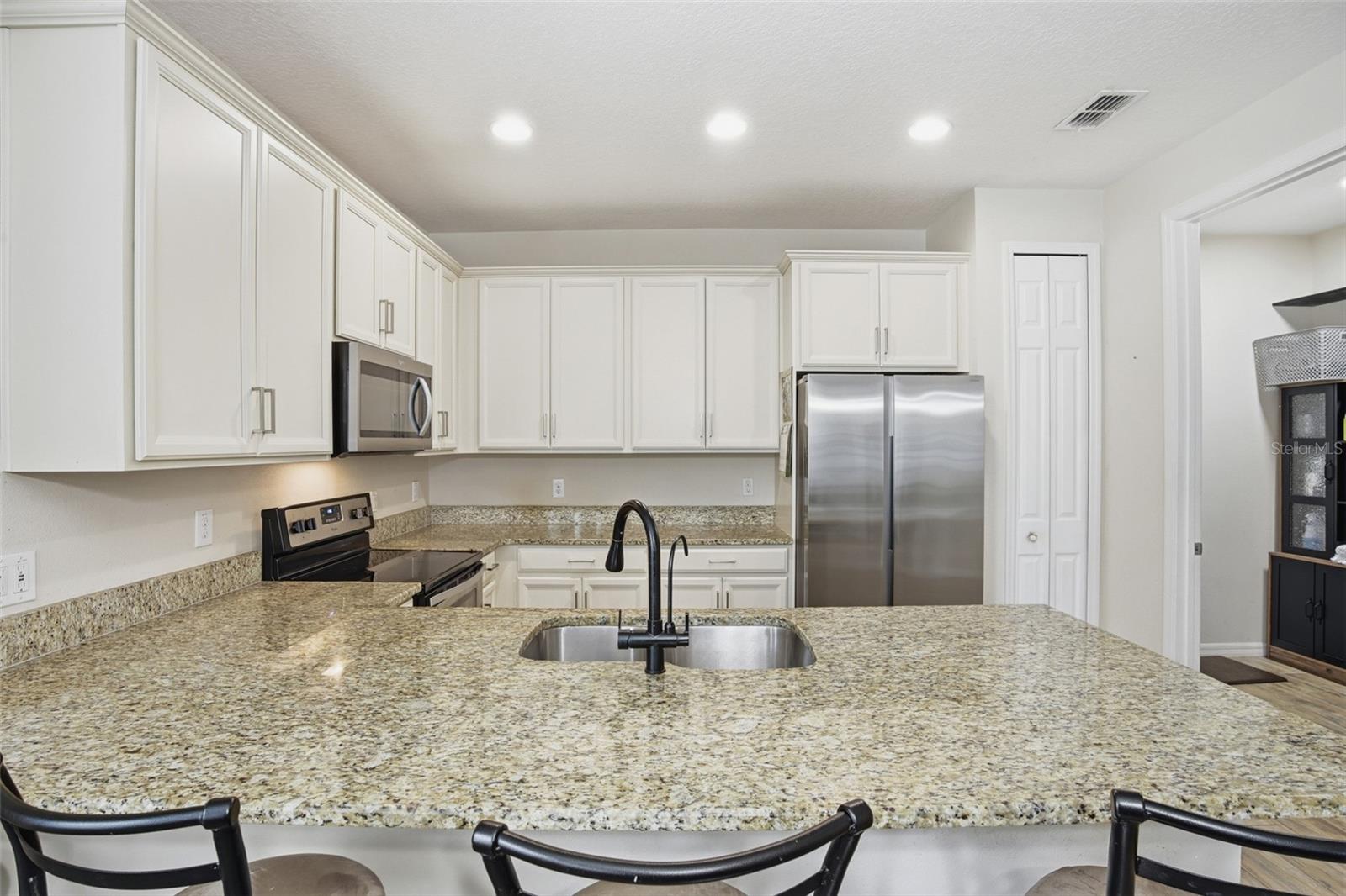 Image 19 of 48 For 2410 Waxwing Way