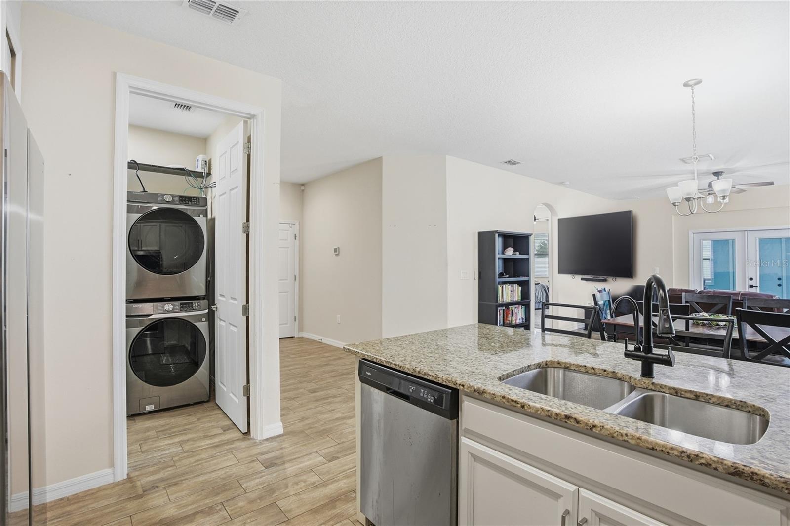 Image 20 of 48 For 2410 Waxwing Way