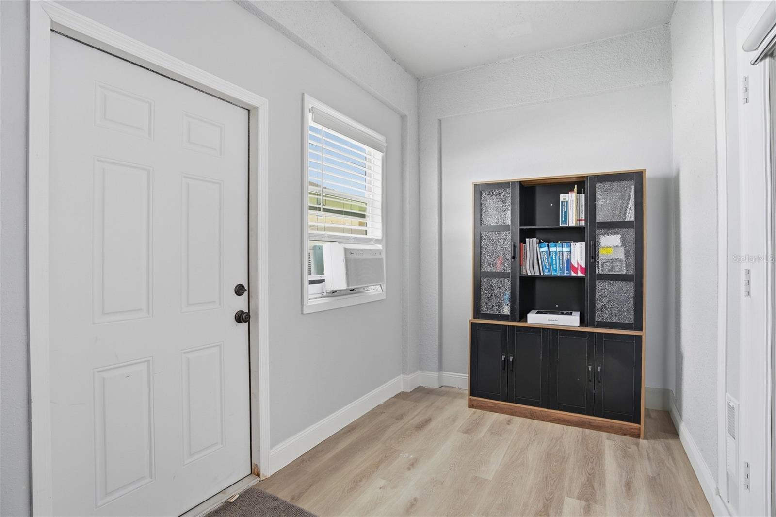 Image 23 of 48 For 2410 Waxwing Way