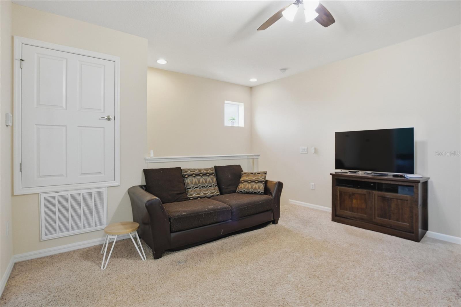 Image 24 of 48 For 2410 Waxwing Way