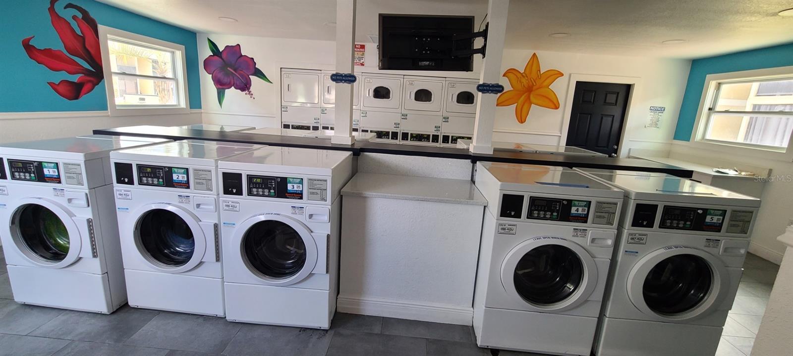 Image 16 of 21 For 924 Lake Destiny Road A