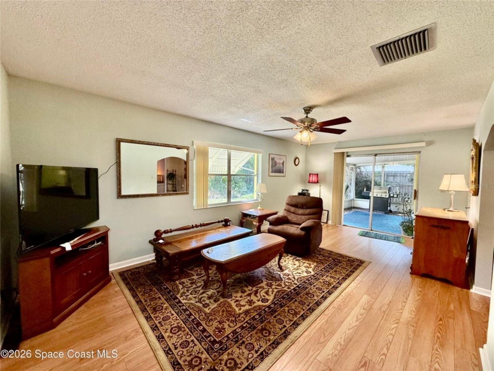 Image 12 of 39 For 121 Maplewood Drive