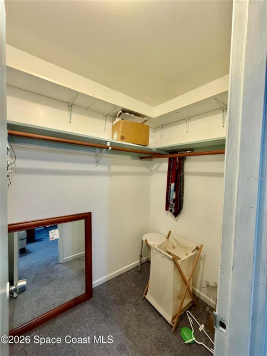 Image 25 of 39 For 121 Maplewood Drive