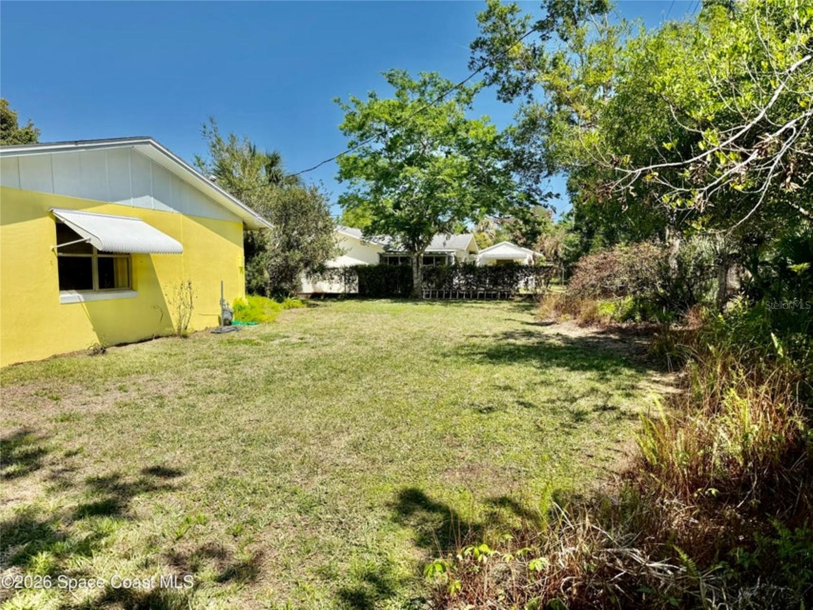 Image 34 of 39 For 121 Maplewood Drive