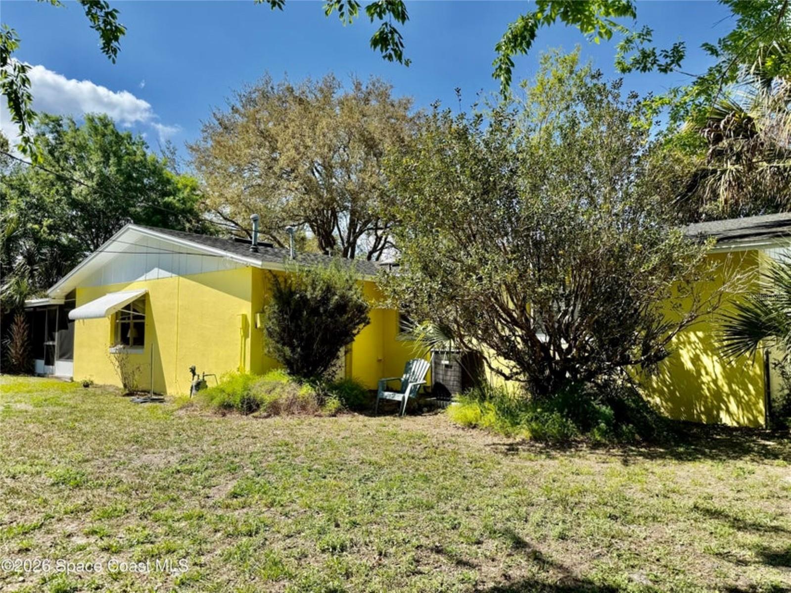 Image 36 of 39 For 121 Maplewood Drive