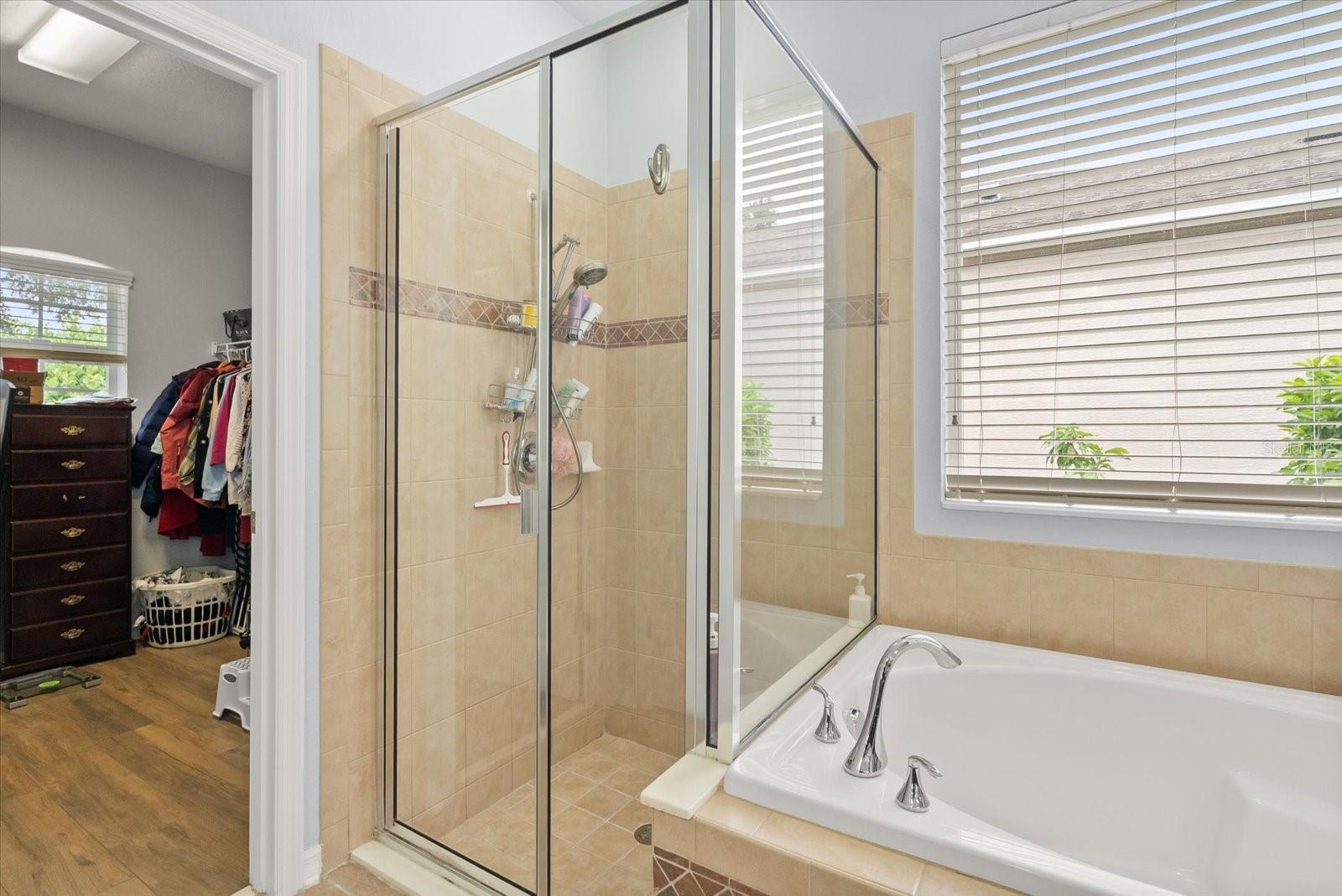 Image 26 of 56 For 2445 Pickford Circle