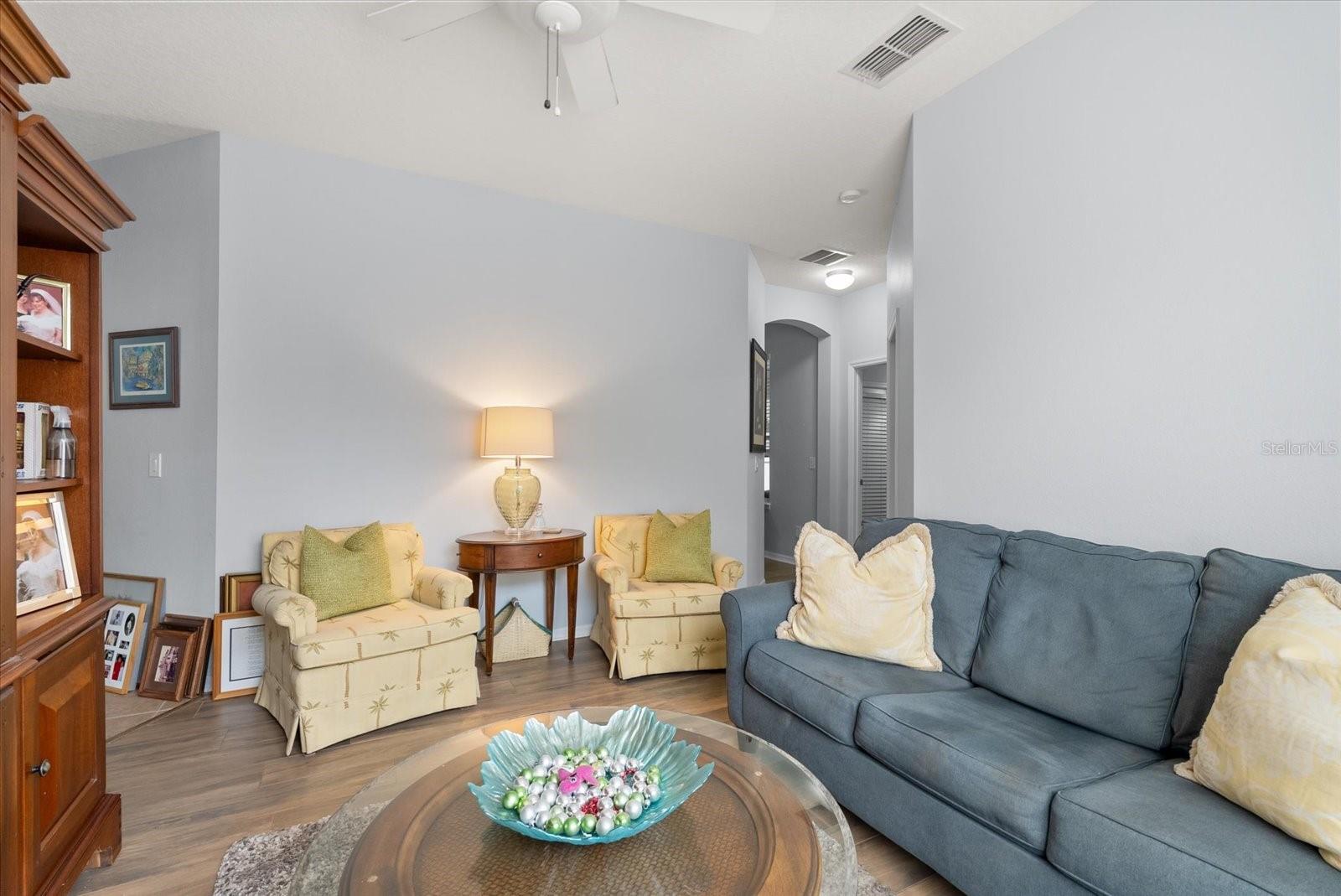 Image 37 of 56 For 2445 Pickford Circle