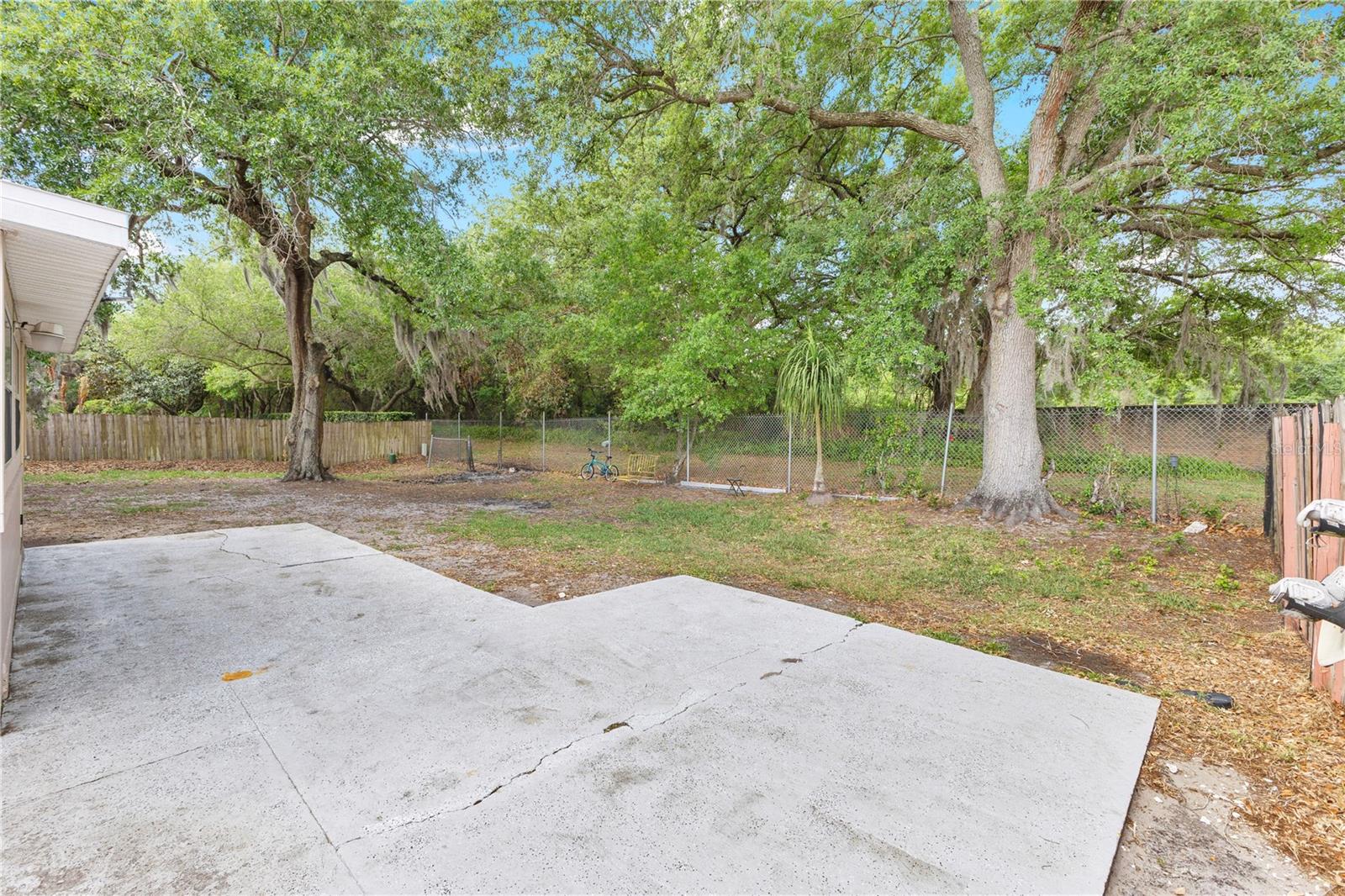 Image 18 of 23 For 8554 Wichita Place