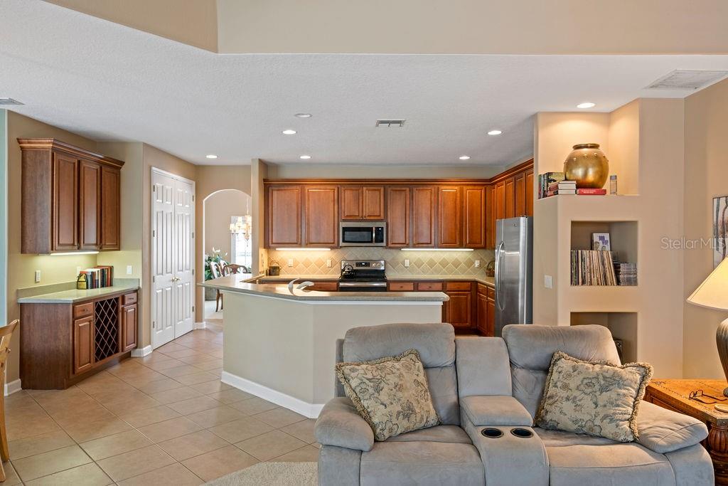 Image 13 of 48 For 2523 Saint Ignatius Court