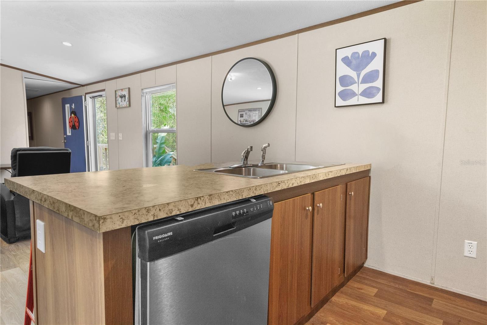 Image 14 of 26 For 16770 60th Place