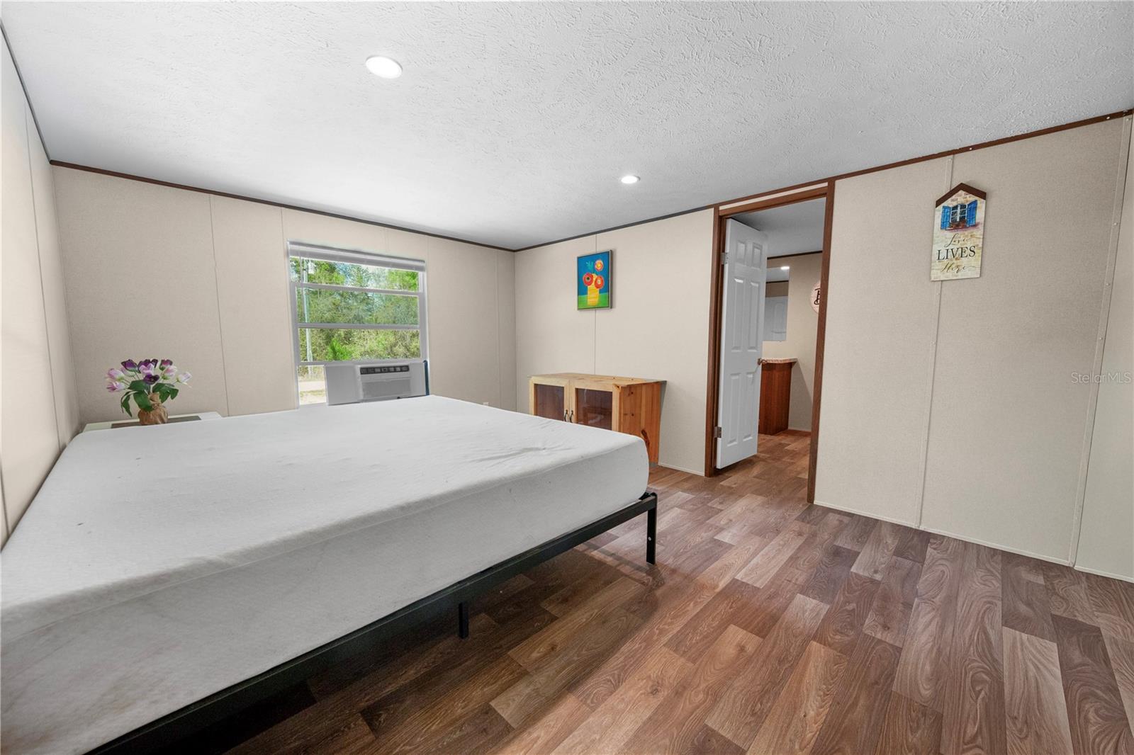 Image 16 of 26 For 16770 60th Place